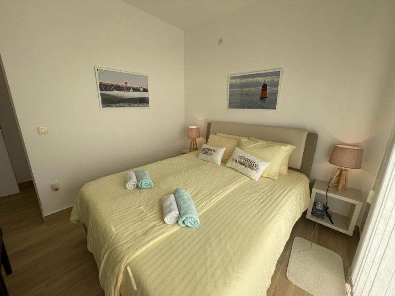 Acacia Hill Apartment C01 Without Pool Ðenovići Bagian luar foto
